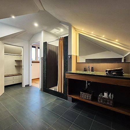 Residenza Laurum Mandello del Lario Bagian luar foto