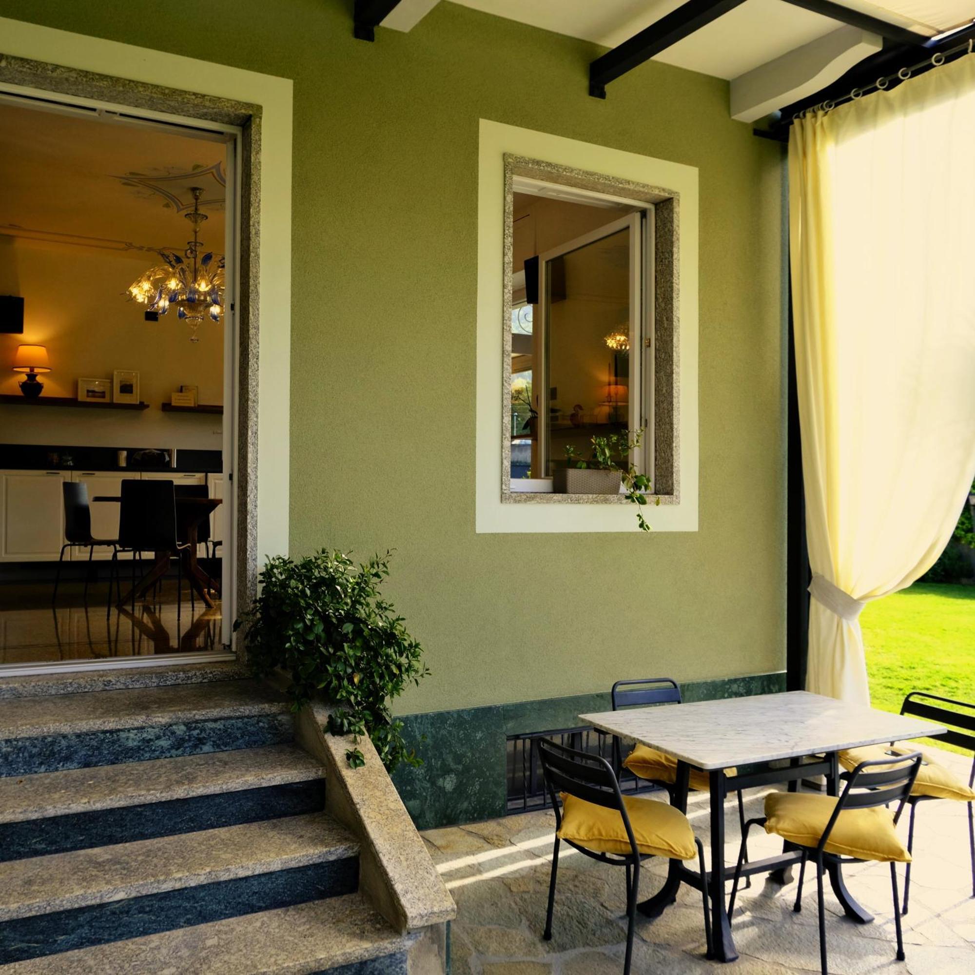 Residenza Laurum Mandello del Lario Bagian luar foto